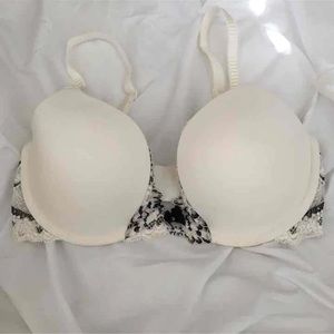 Dream Angel’s Lightly Lined